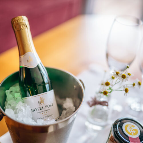 gekühlter Weißwein - Hotel Post 4*S